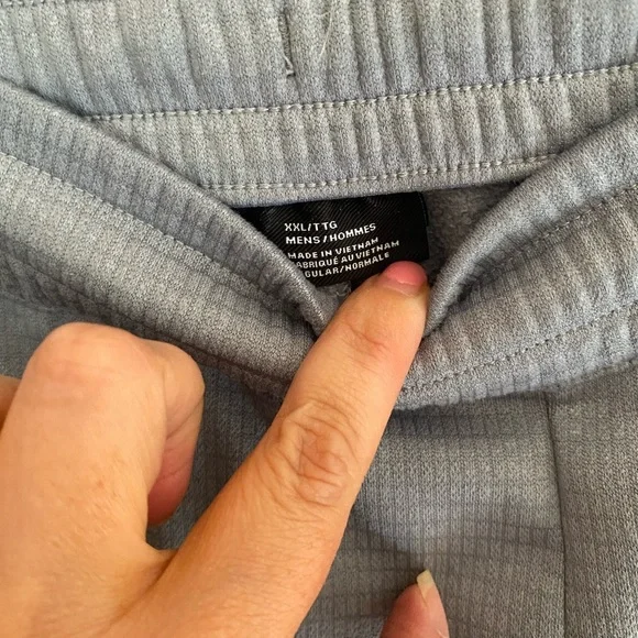 The North Face Light Gray Men's Joggers - Picture 3 of 3